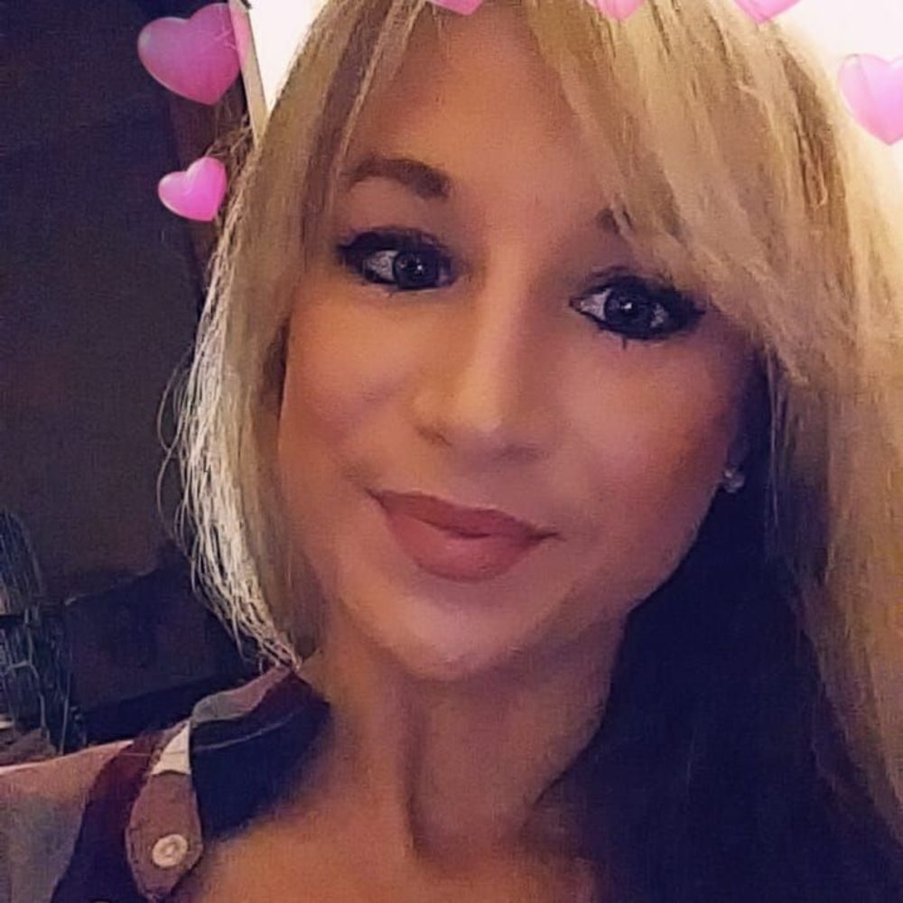 Meet your Posher, Cortney